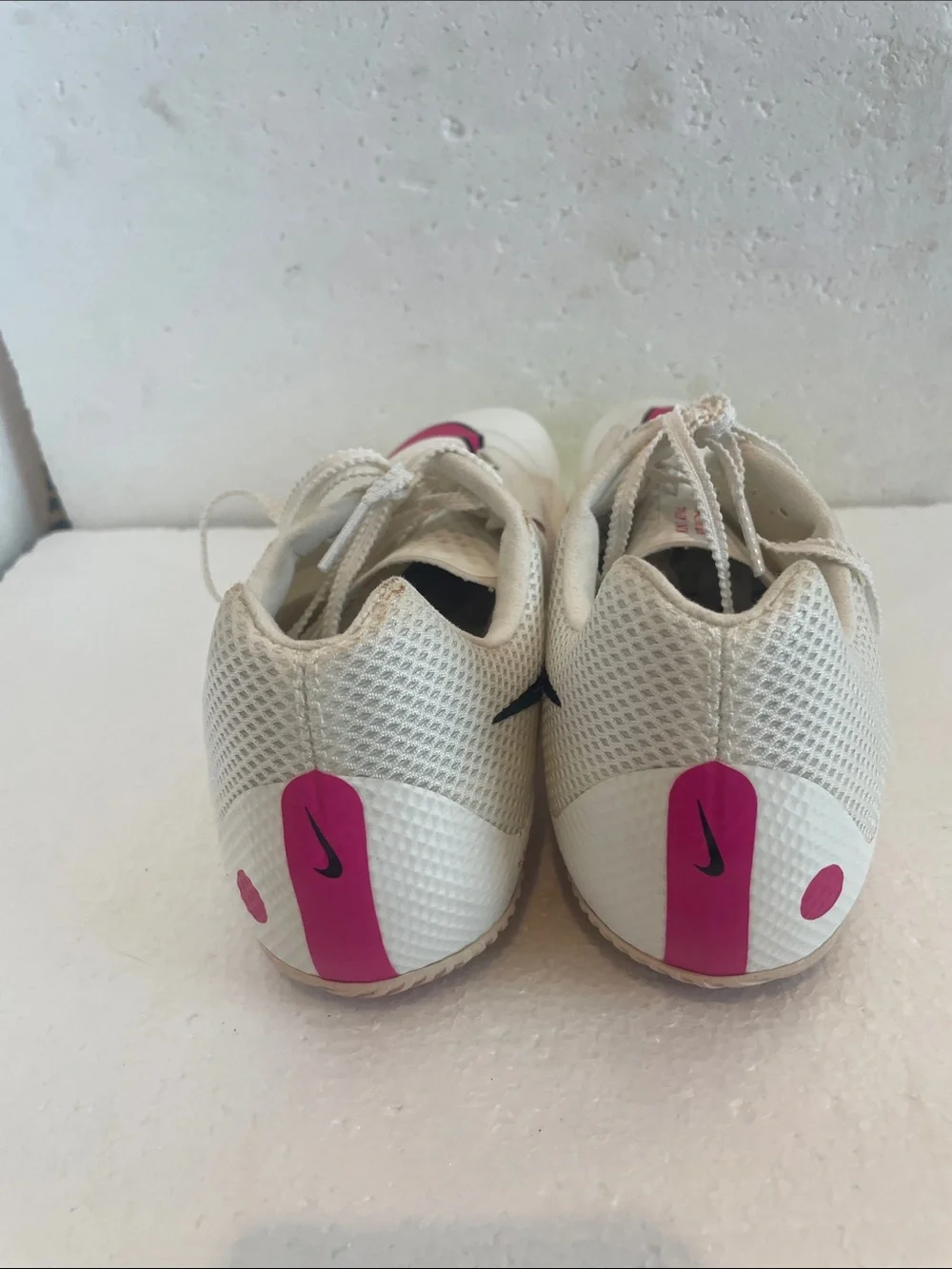 Nike zoom rival sprint Track Spikes Pink Swoosh Accent men’s size 11 white pink